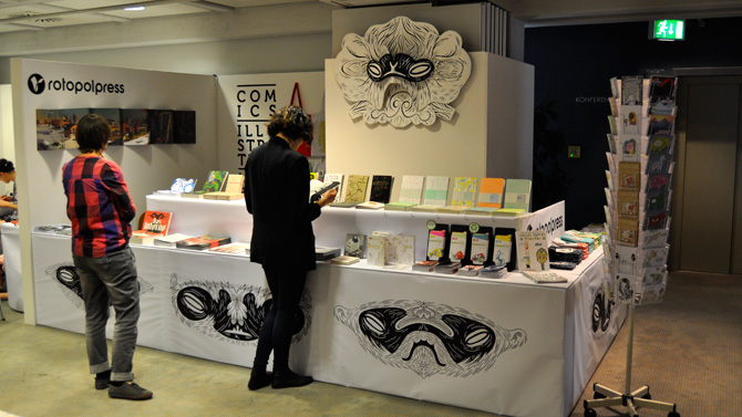 comcisalon2012_08